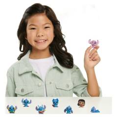 Disney Doorables Stitch Fest Collection Peek Basket Stuffers Juguetes Licencia Oficial para Edades de 5 años Regalos