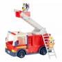 Bluey Firetruck bomberos de Bingo y Bob Bilby Levanta Escalera, Gira y Despliega la Manguera Incluye Hoja Adhesiva
